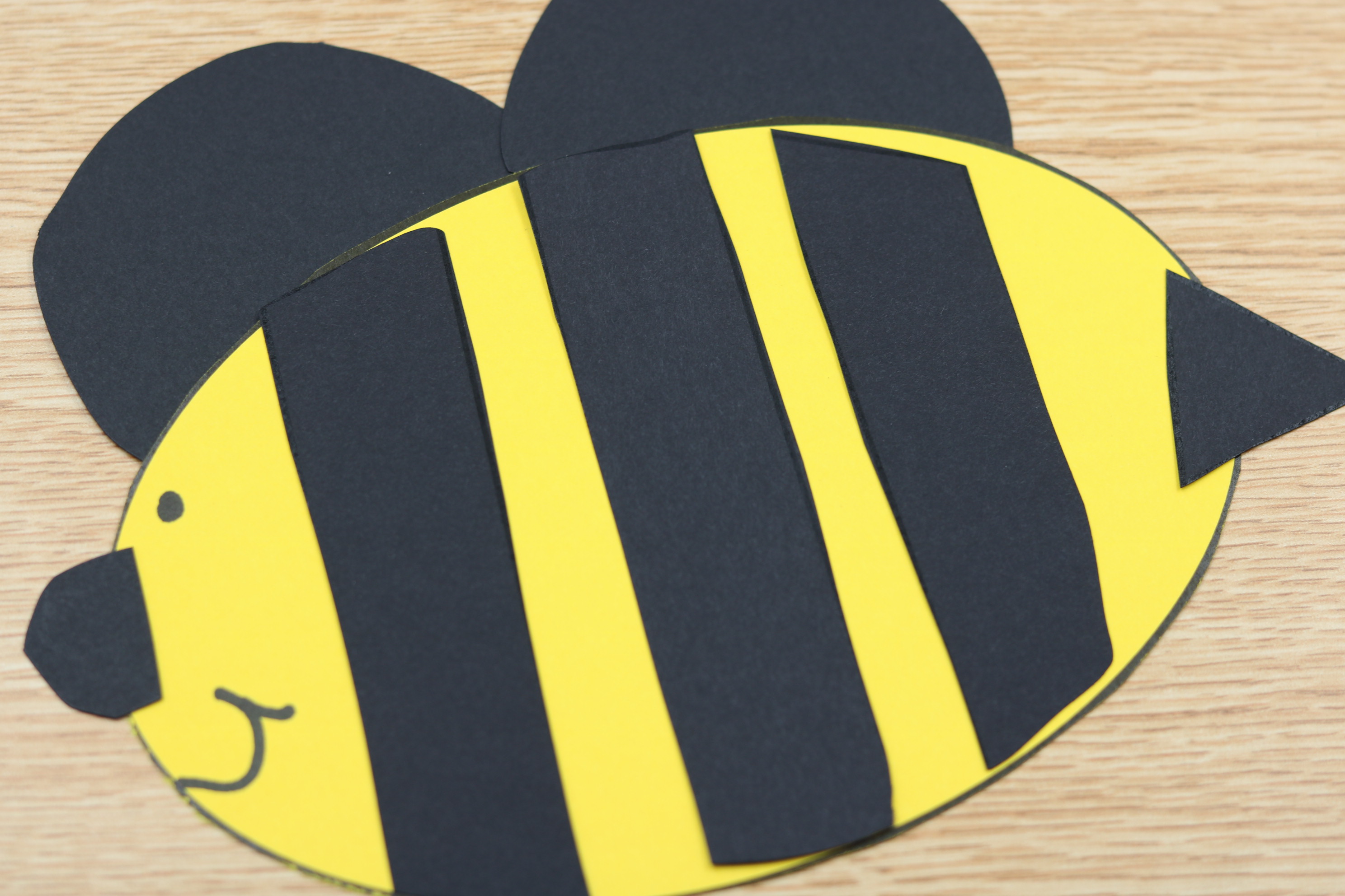 April spring bee bulletin board craft printable freebie