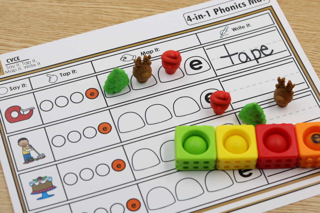 Free December CVCE word mapping mats for long vowel phonics practice