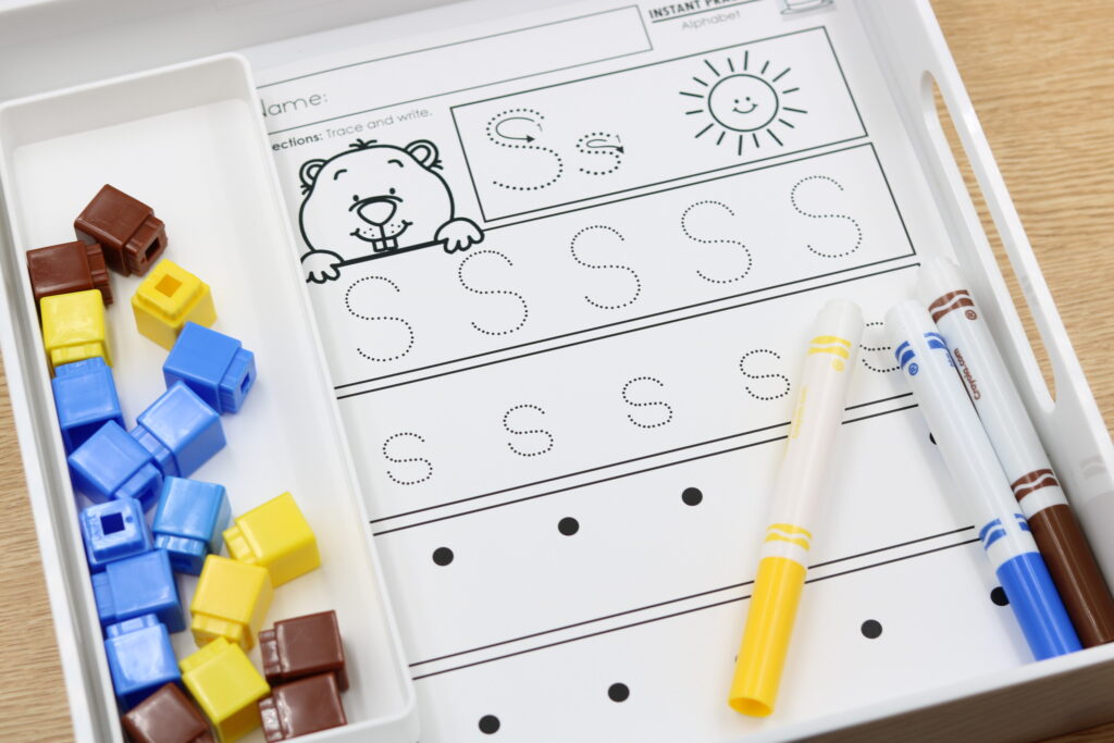 February groundhog alphabet tracing pages free download Aa–Zz