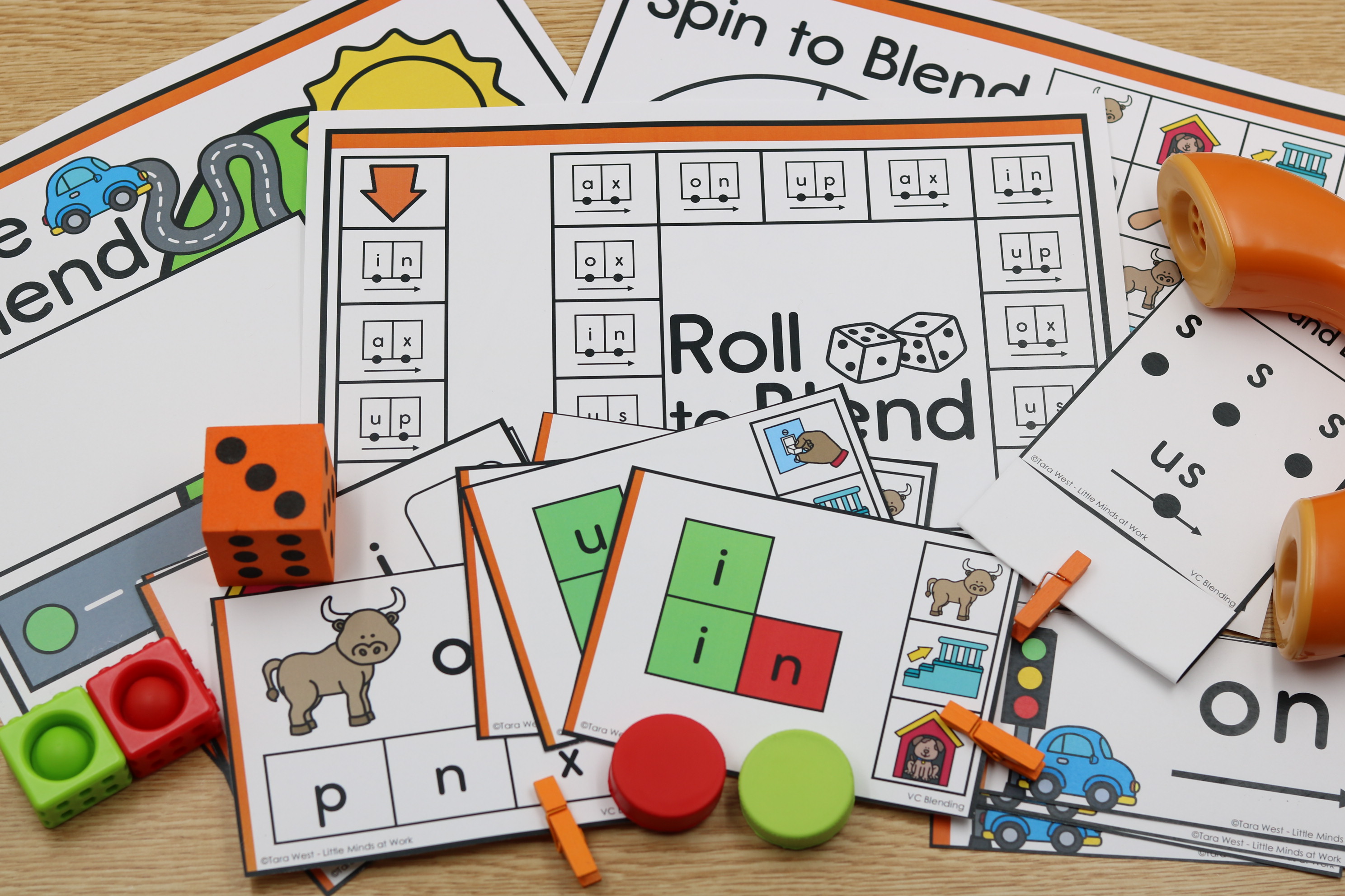 Free VC blending kindergarten centers and printables.