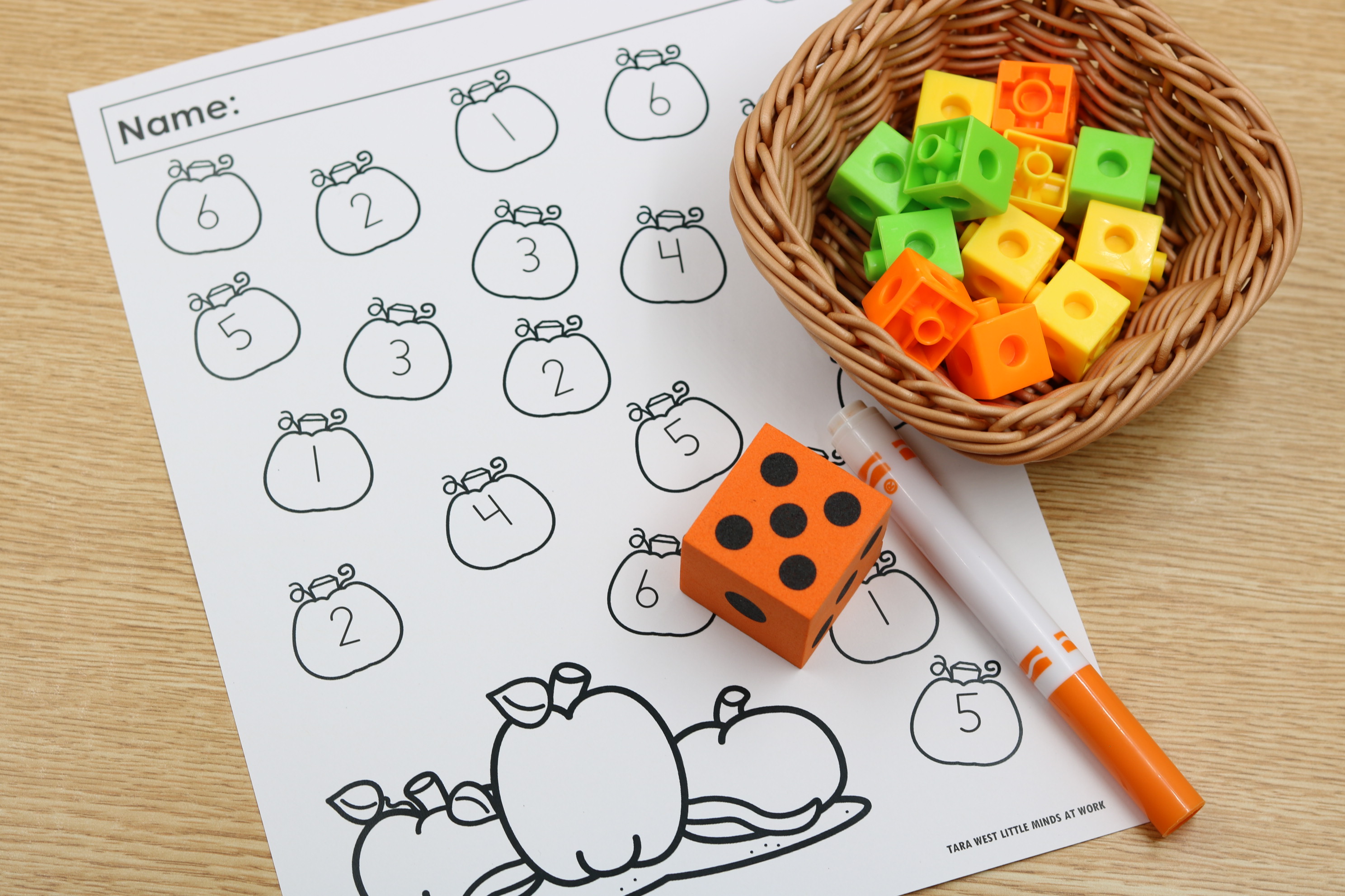 Printable October pumpkin roll and cover game with dice